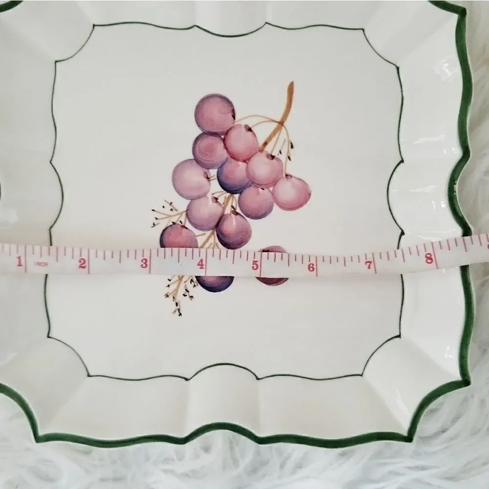 N/A grapes apple pear